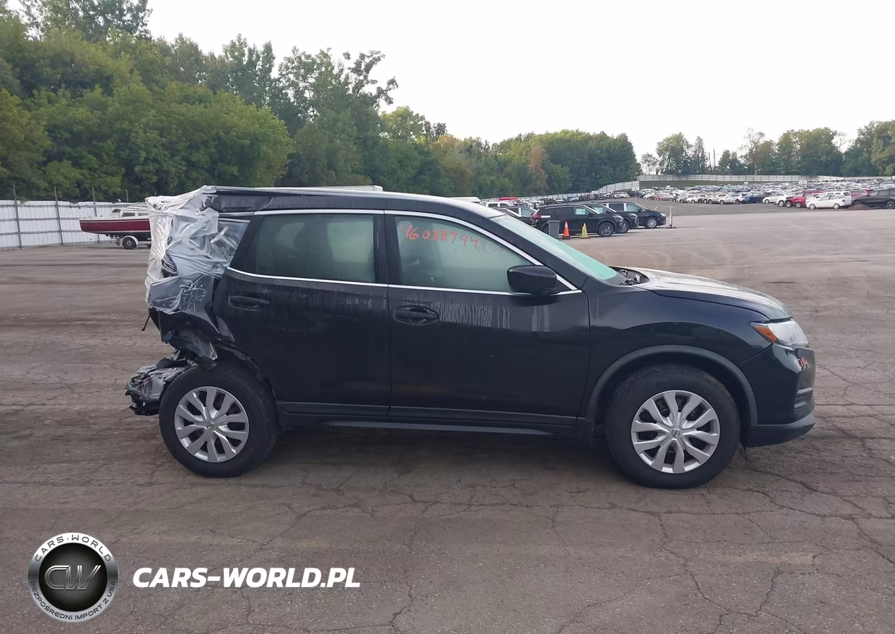 2018 Nissan Rogue S VIN:KNMAT2MV8JP505984 - 13