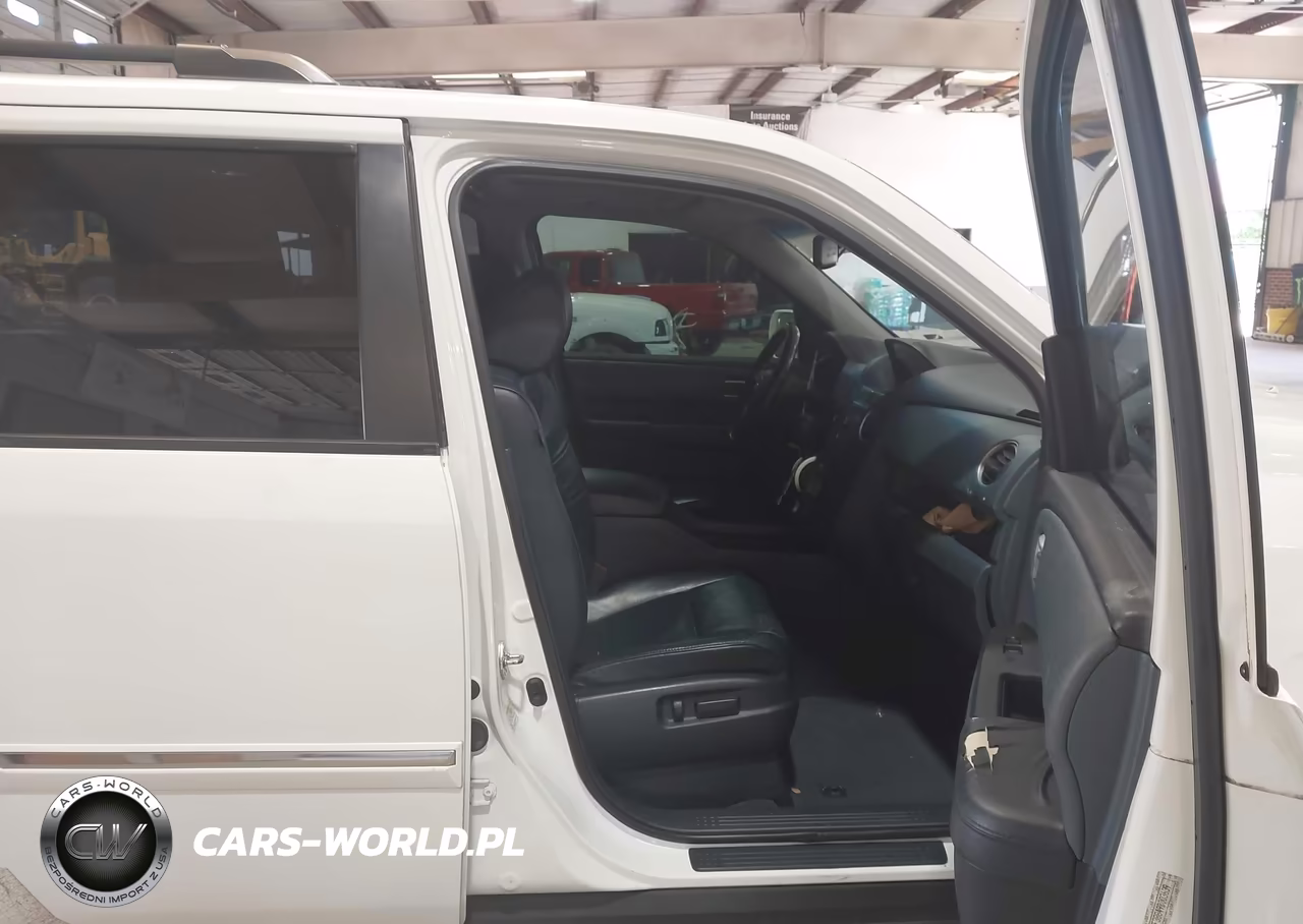 2009 Honda Pilot Touring VIN:5FNYF38849B003639 - 5
