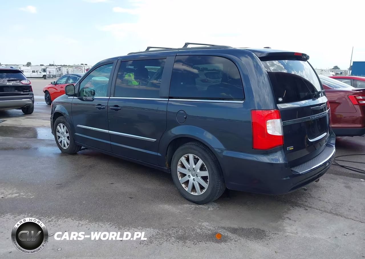 2014 Chrysler Town & Country Touring VIN:2C4RC1BG0ER247692 - 3