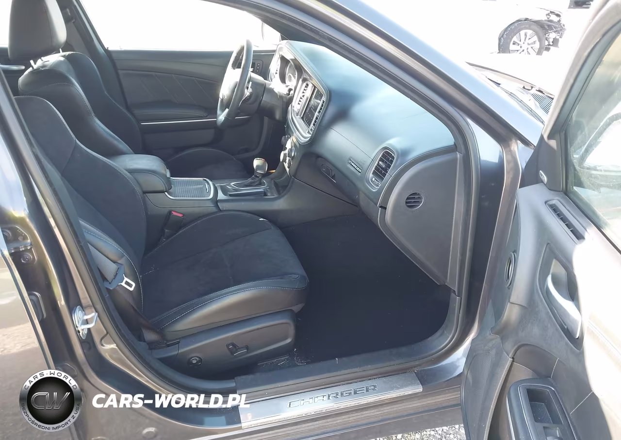 2019 Dodge Charger Scat Pack Rwd VIN:2C3CDXGJ0KH735931 - 5