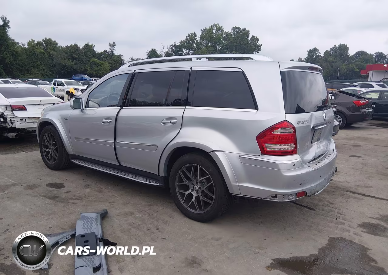 2010 Mercedes-Benz Gl 550 4Matic VIN:4JGBF8GE1AA573522 - 3