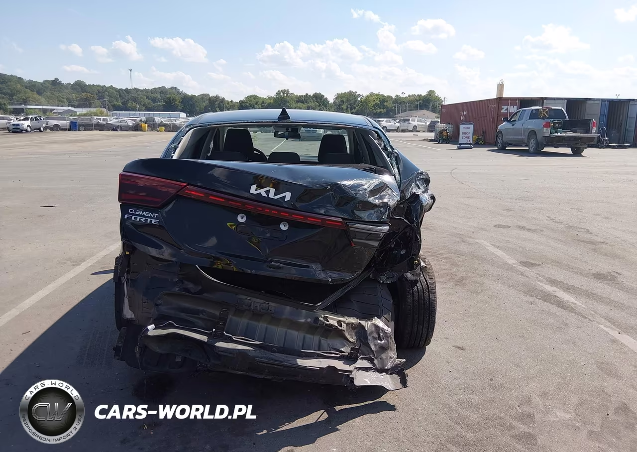 2024 Kia Forte Lxs VIN:3KPF24AD0RE790076 - 15