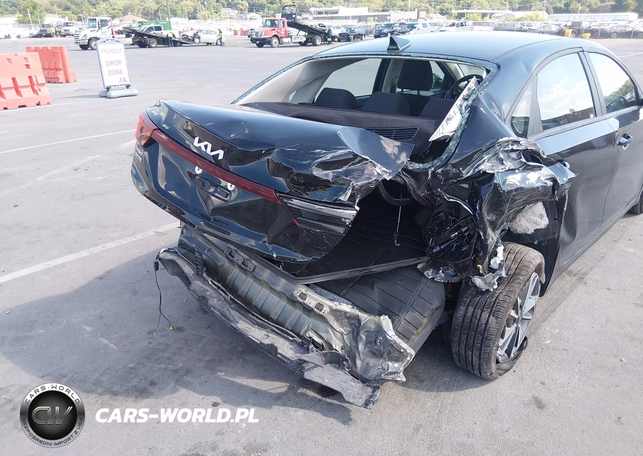 2024 Kia Forte Lxs VIN:3KPF24AD0RE790076 - 5