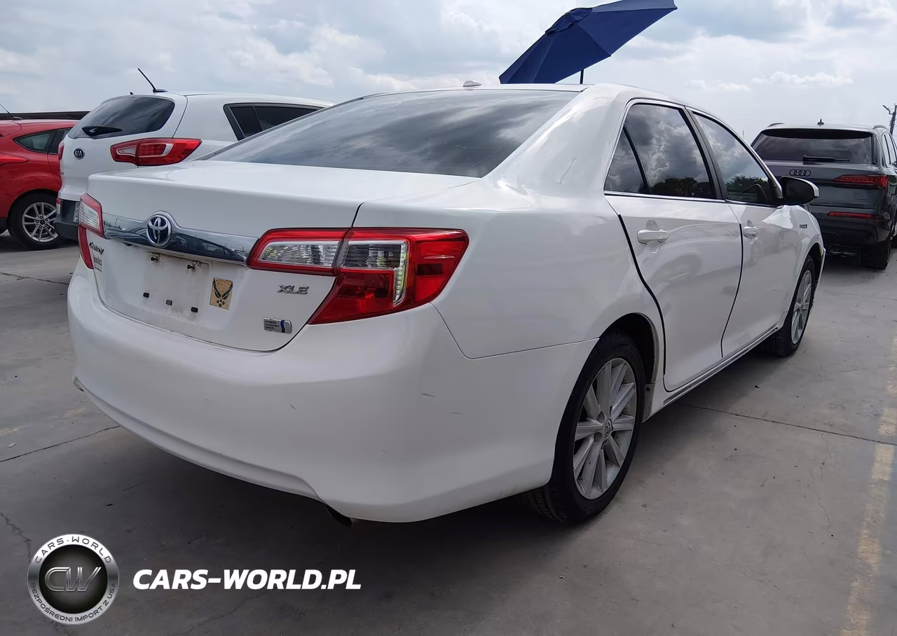 2012 Toyota Camry Hybrid Xle VIN:4T1BD1FK1CU061085 - 4