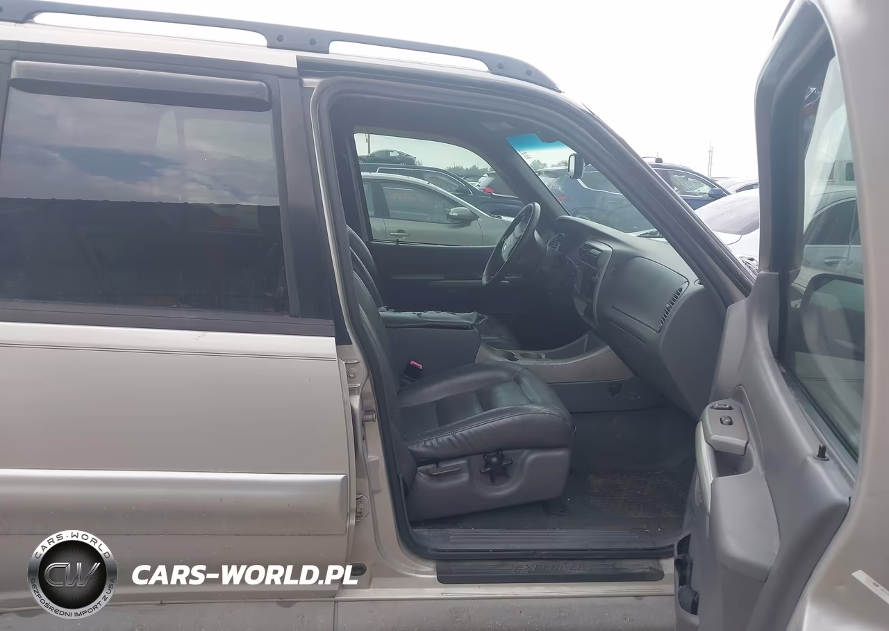 2002 Ford Explorer Sport Trac VIN:1FMZU77E82UC52852 - 5