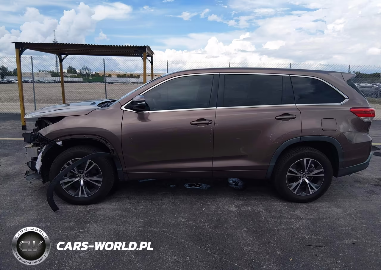 2017 Toyota Highlander Le VIN:5TDZZRFH7HS215883 - 15