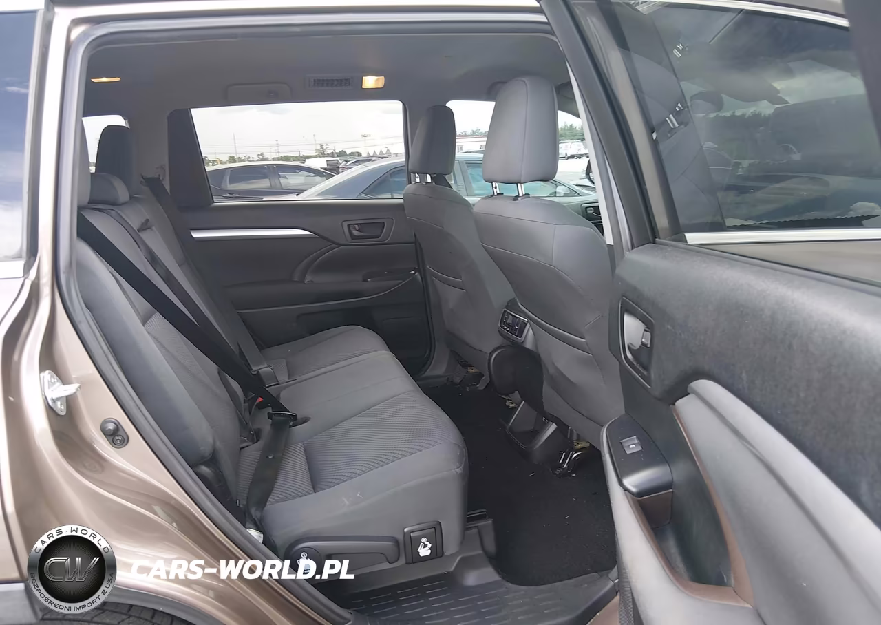 2017 Toyota Highlander Le VIN:5TDZZRFH7HS215883 - 8