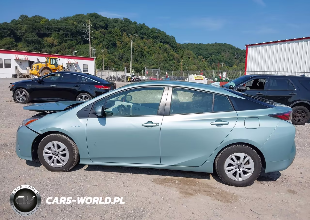 2017 Toyota Prius Two VIN:JTDKBRFU0H3025704 - 14