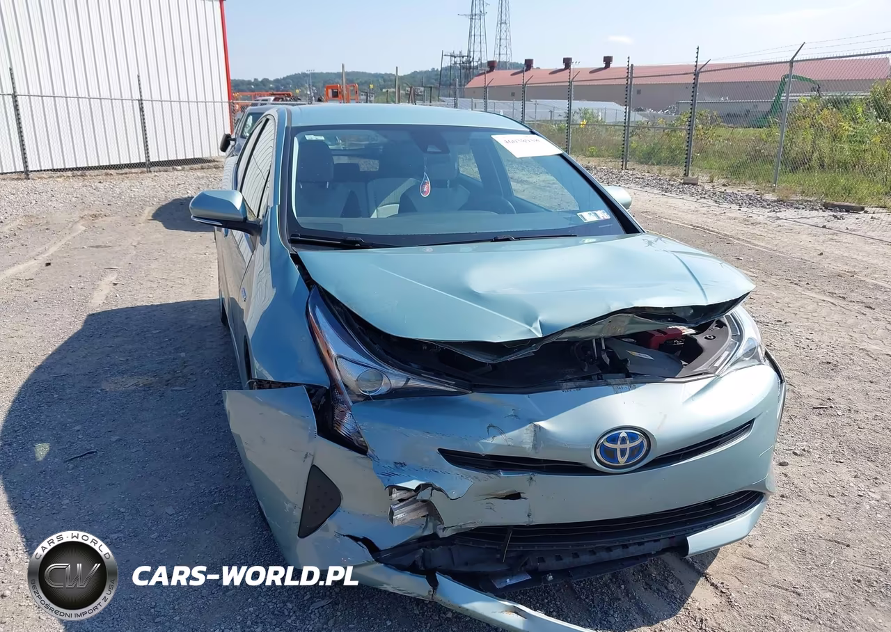 2017 Toyota Prius Two VIN:JTDKBRFU0H3025704 - 6