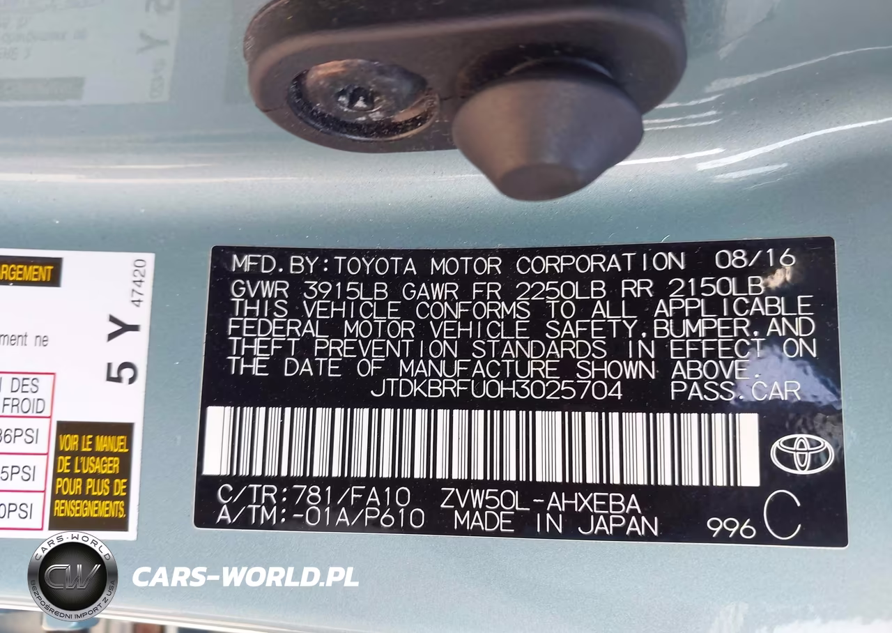 2017 Toyota Prius Two VIN:JTDKBRFU0H3025704 - 9