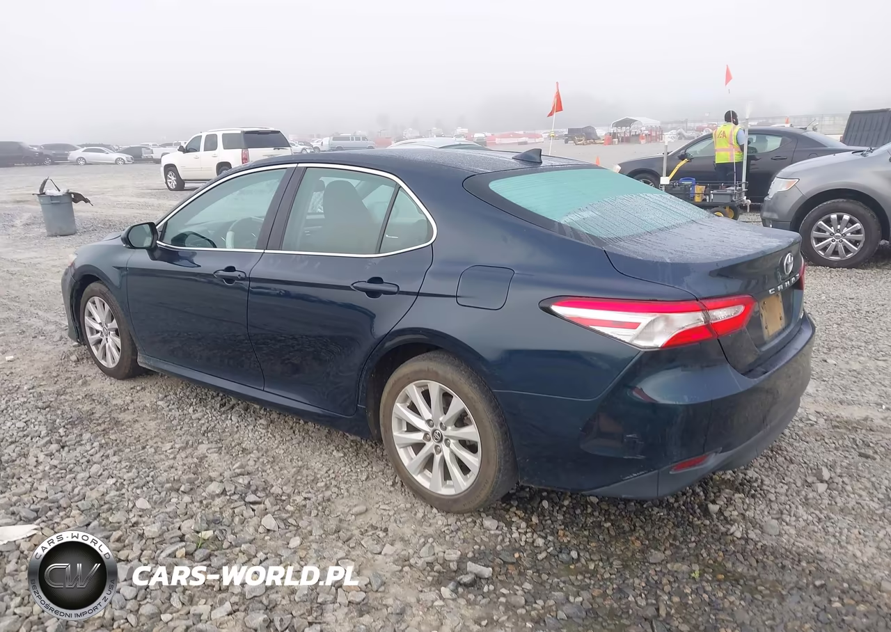 2019 Toyota Camry Le VIN:4T1B11HK6KU709427 - 3