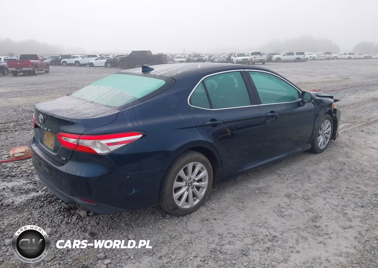 2019 Toyota Camry Le VIN:4T1B11HK6KU709427 - 4