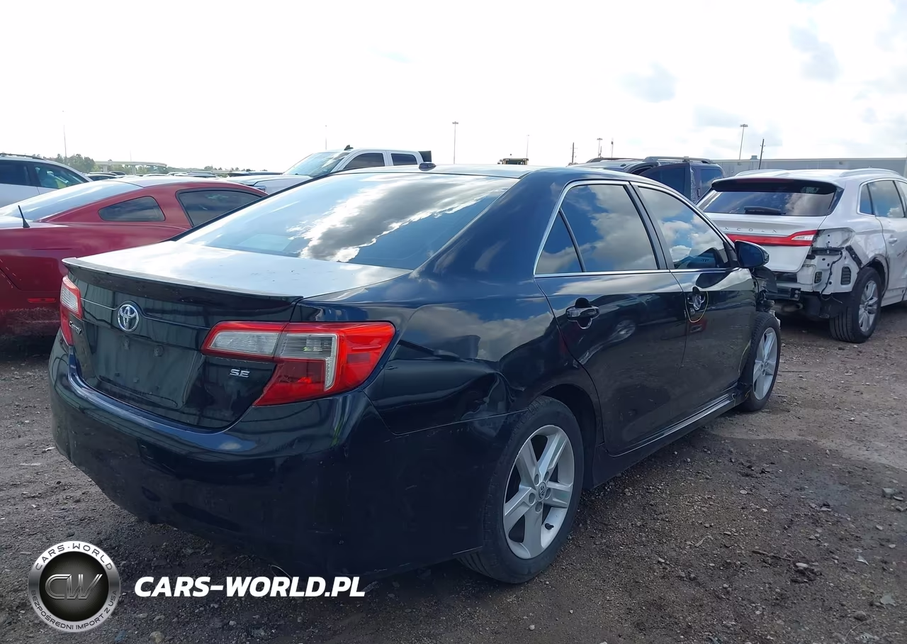 2013 Toyota Camry Se VIN:4T1BF1FK1DU693743 - 4