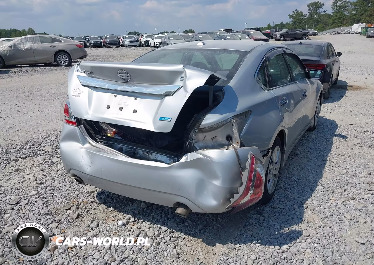 2014 Nissan Altima 2.5 S VIN:1N4AL3AP1EC297090 - 4