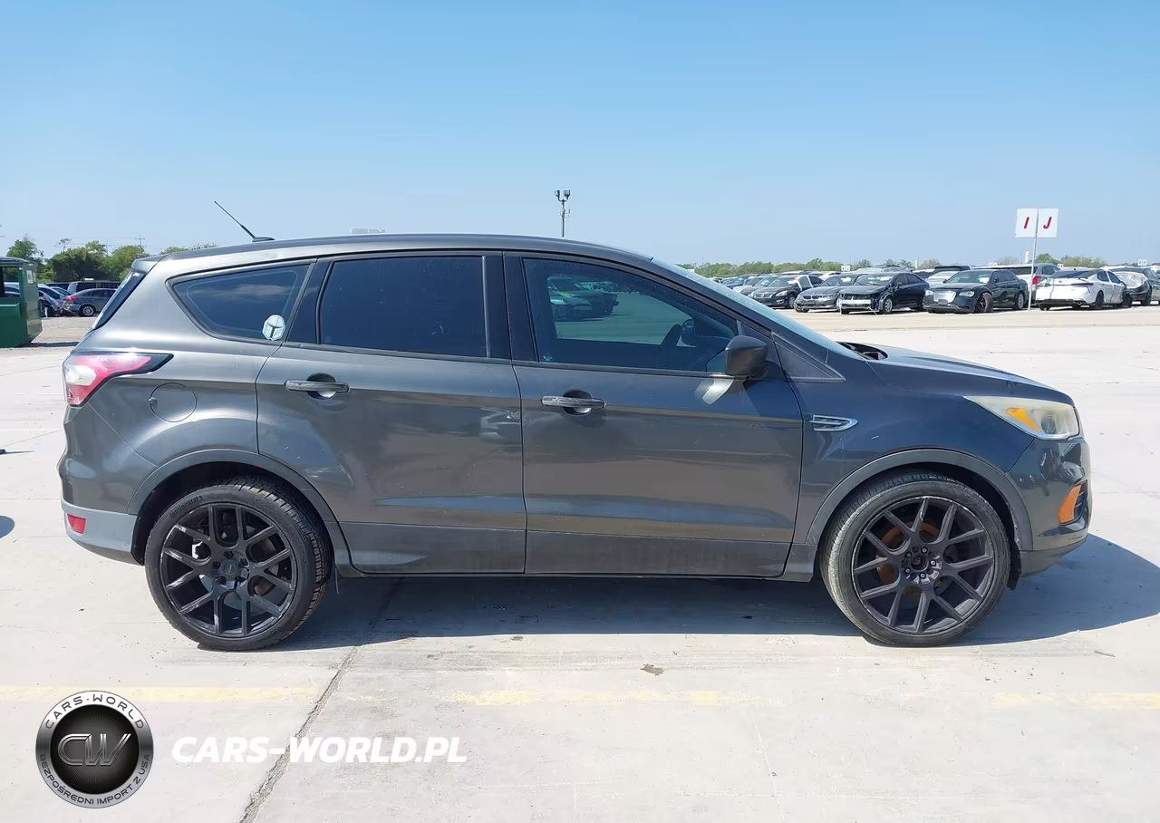 2017 Ford Escape S VIN:1FMCU0F74HUE35366 - 13