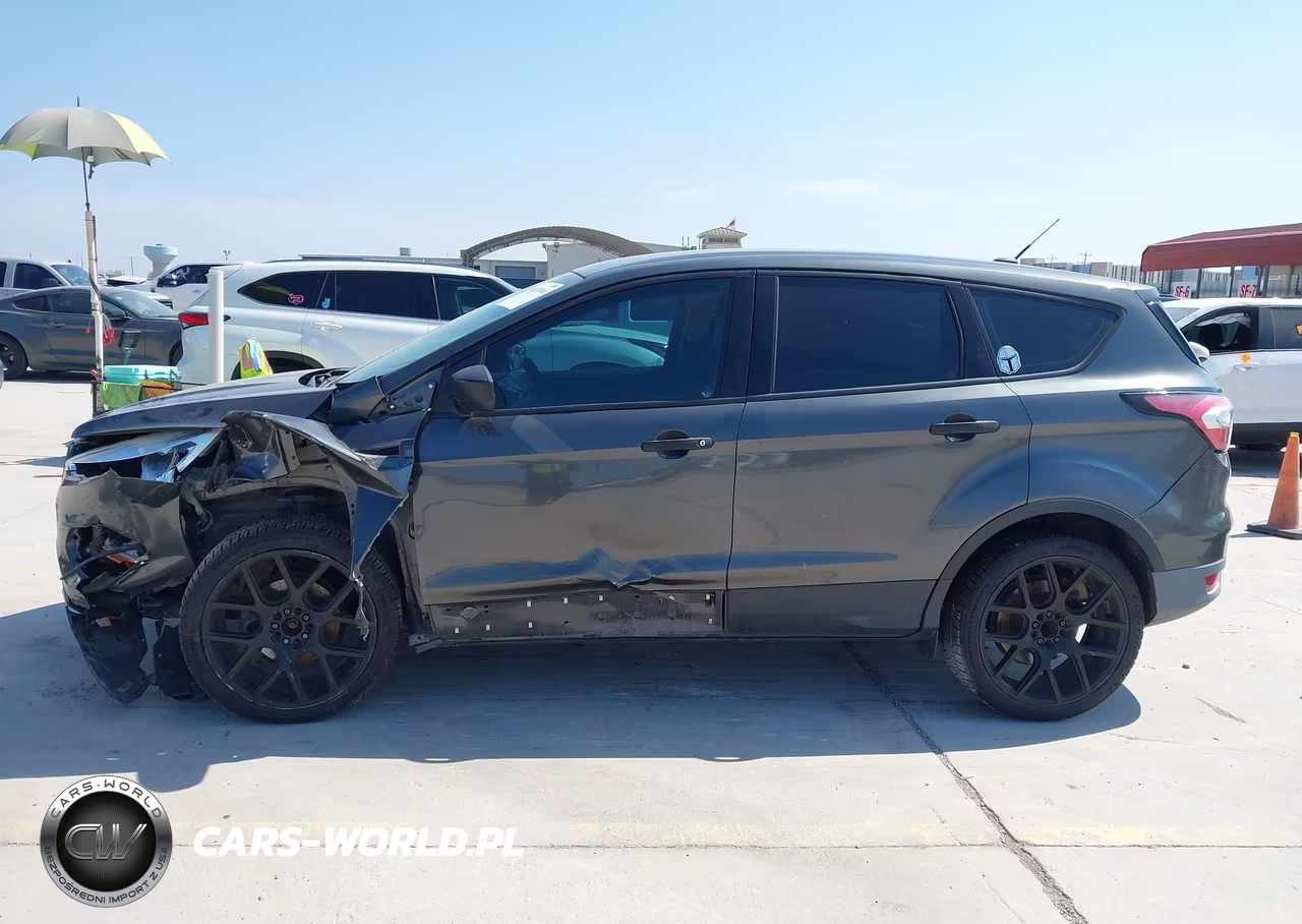 2017 Ford Escape S VIN:1FMCU0F74HUE35366 - 14