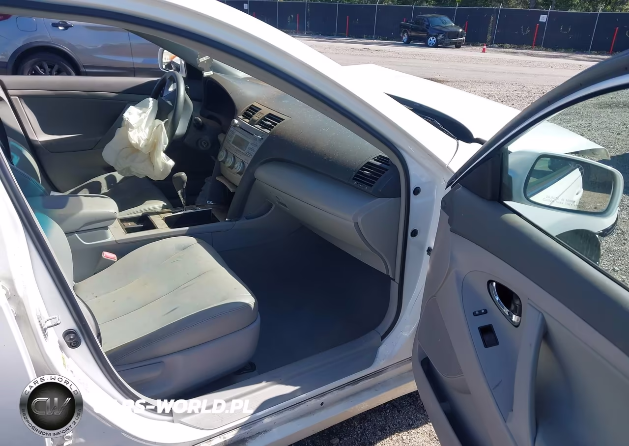 2009 Toyota Camry Le VIN:4T1BE46K69U821308 - 5