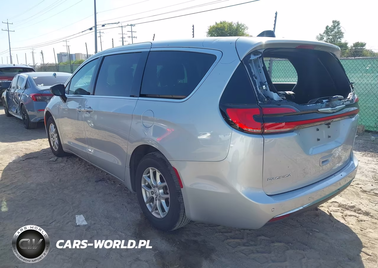 2026 Chrysler Pacifica Select VIN:2C4RC1BG0TR197499 - 3