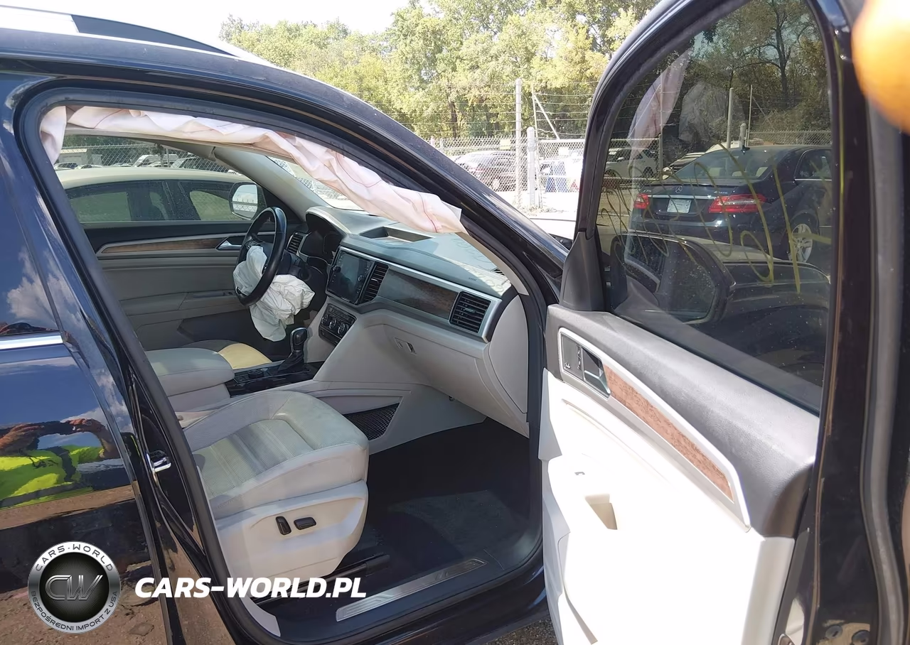 2019 Volkswagen Atlas 3.6L V6 Sel Premium VIN:1V2NR2CA3KC613614 - 5