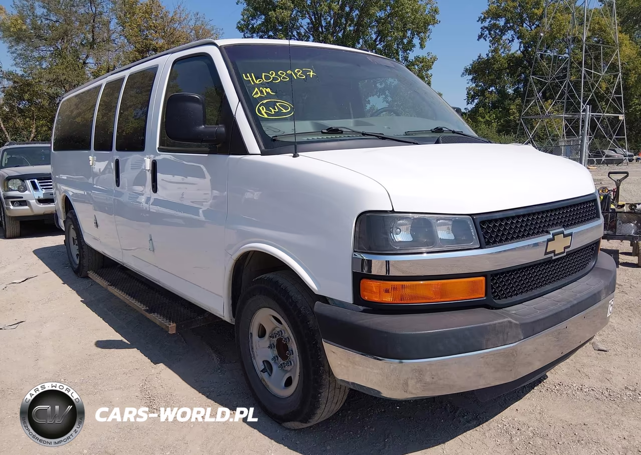 2015 Chevrolet Express 3500 Lt