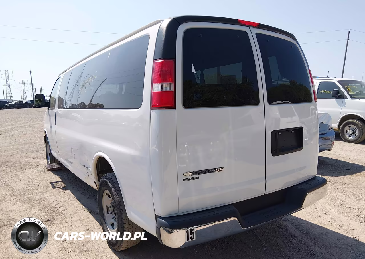 2015 Chevrolet Express 3500 Lt VIN:1GAZG1FG2F1205232 - 3