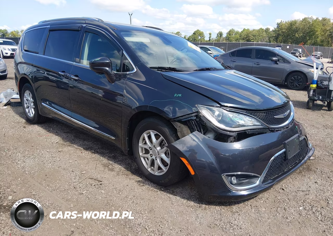 2020 Chrysler Pacifica Touring L