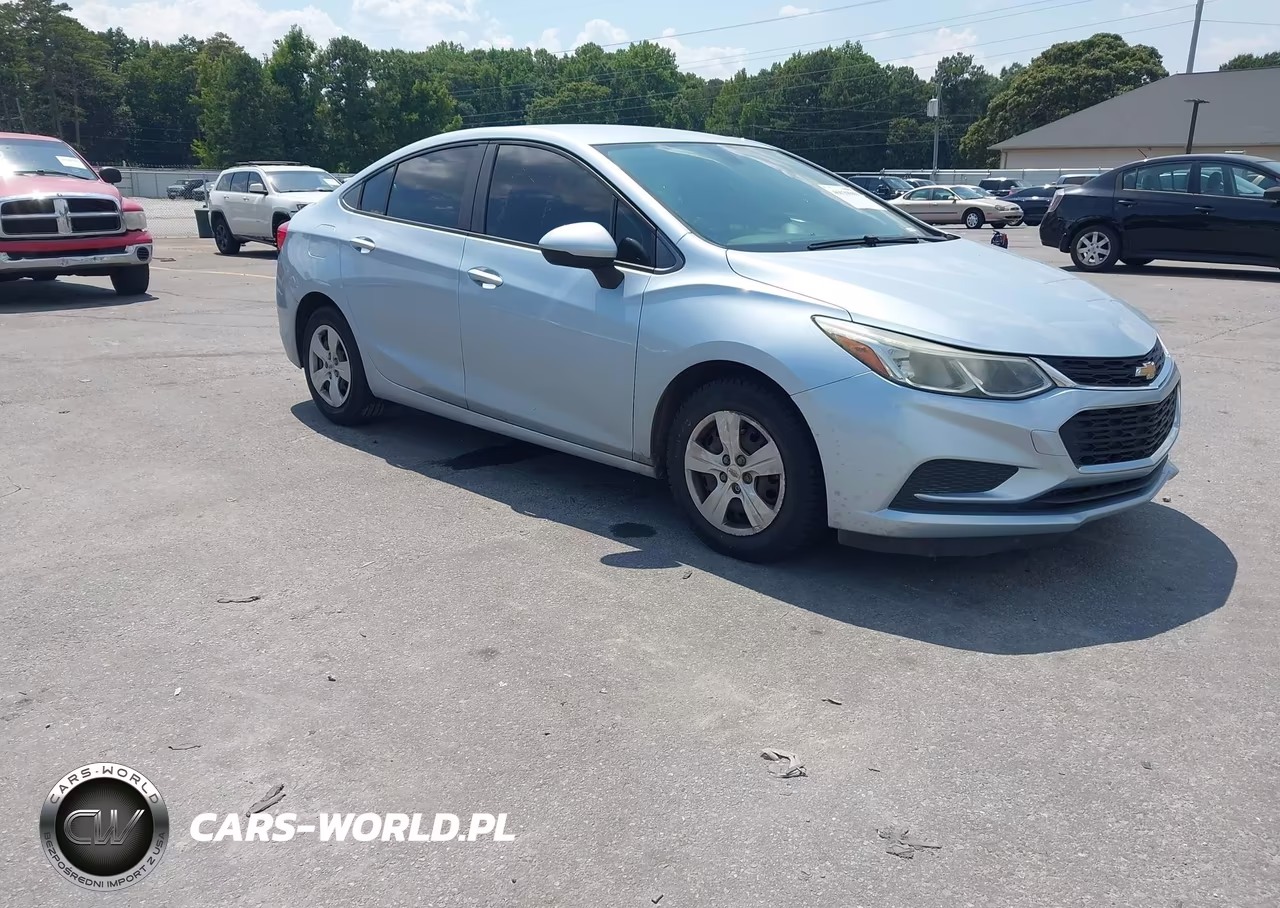 2017 Chevrolet Cruze Ls Auto – zdjęcie 1 z 11