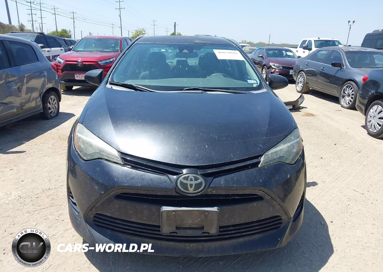 2017 Toyota Corolla Le VIN:5YFBURHE8HP619822 - 12