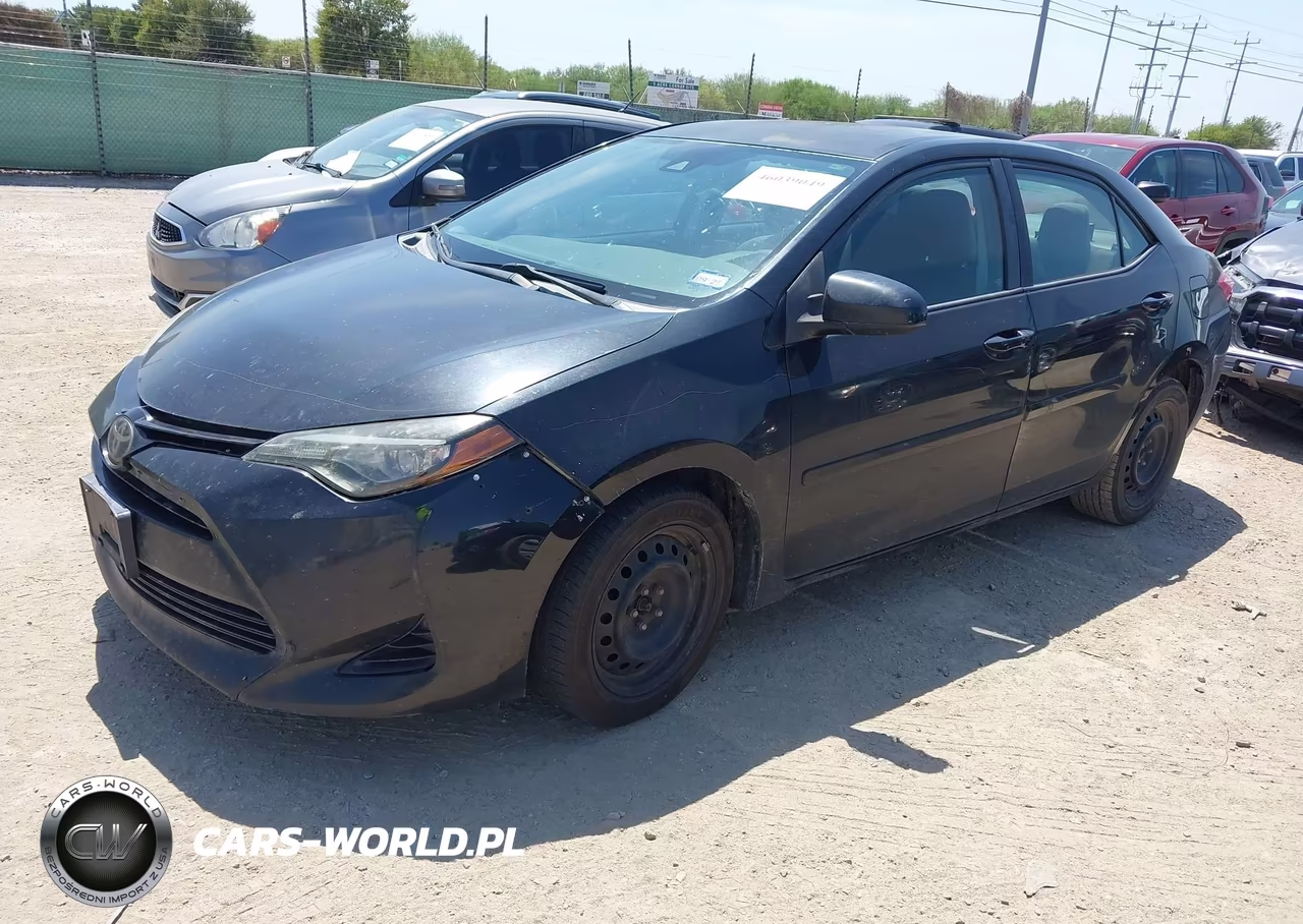 2017 Toyota Corolla Le VIN:5YFBURHE8HP619822 - 2