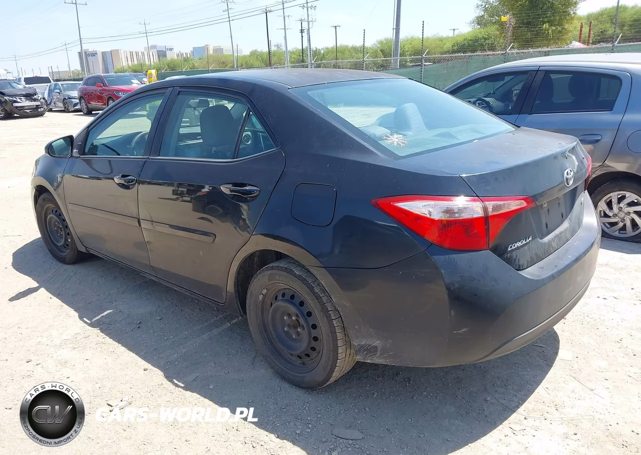 2017 Toyota Corolla Le VIN:5YFBURHE8HP619822 - 3