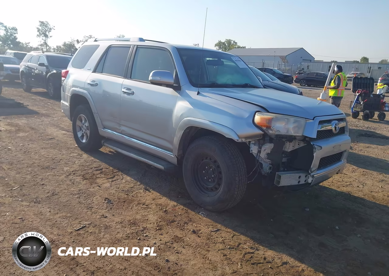 2011 Toyota 4Runner Sr5 V6 – zdjęcie 1 z 17