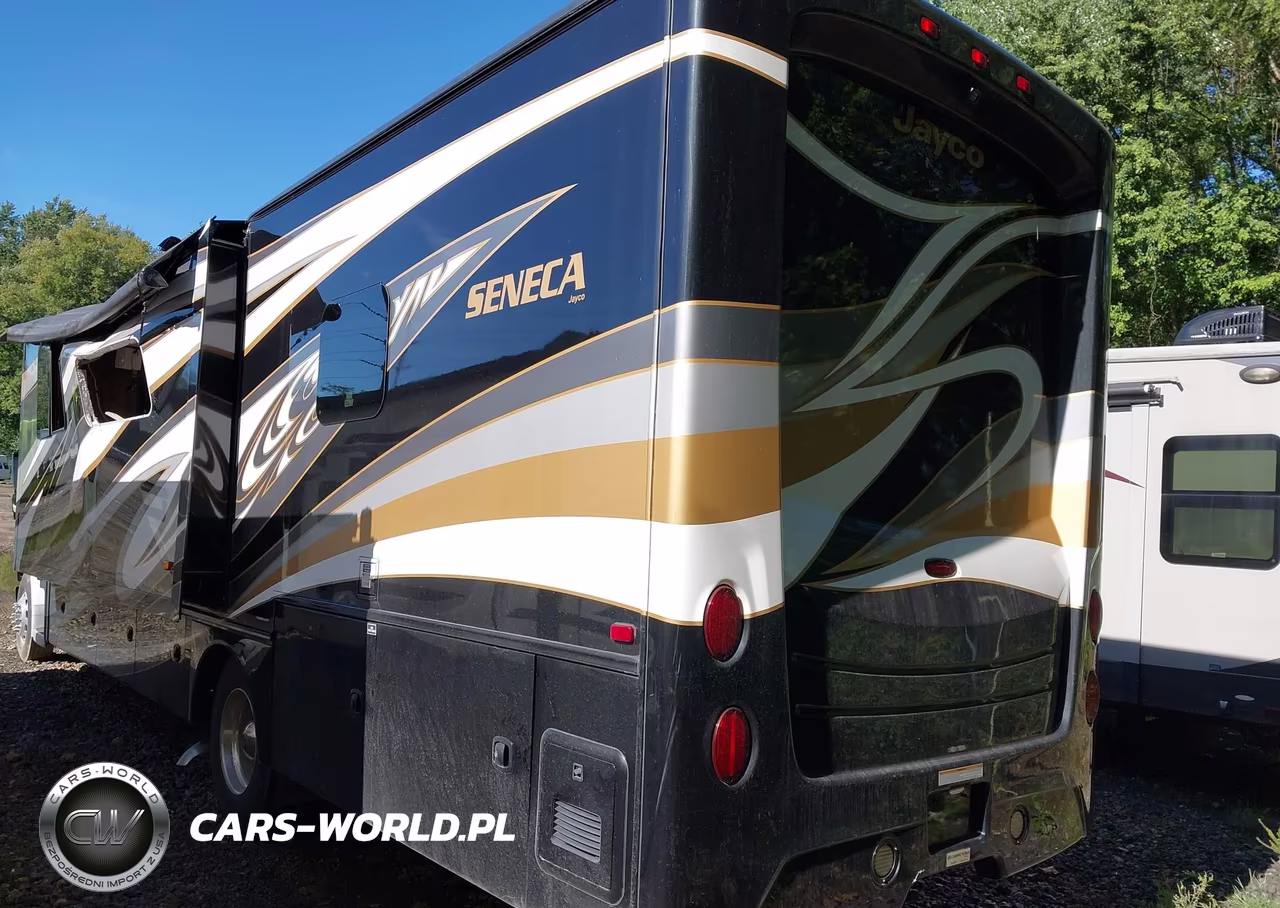 2018 Freightliner Chassis S-2 VIN:4UZADVFC3JCJW4295 - 3