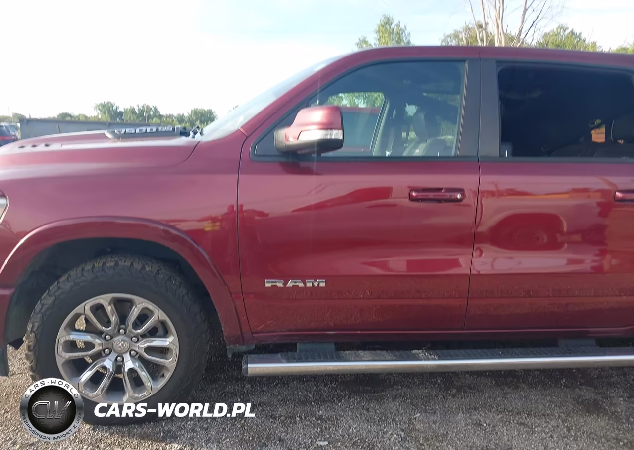2019 Ram 1500 Laramie 4X4 5'7 Box VIN:1C6SRFJT9KN807852 - 14
