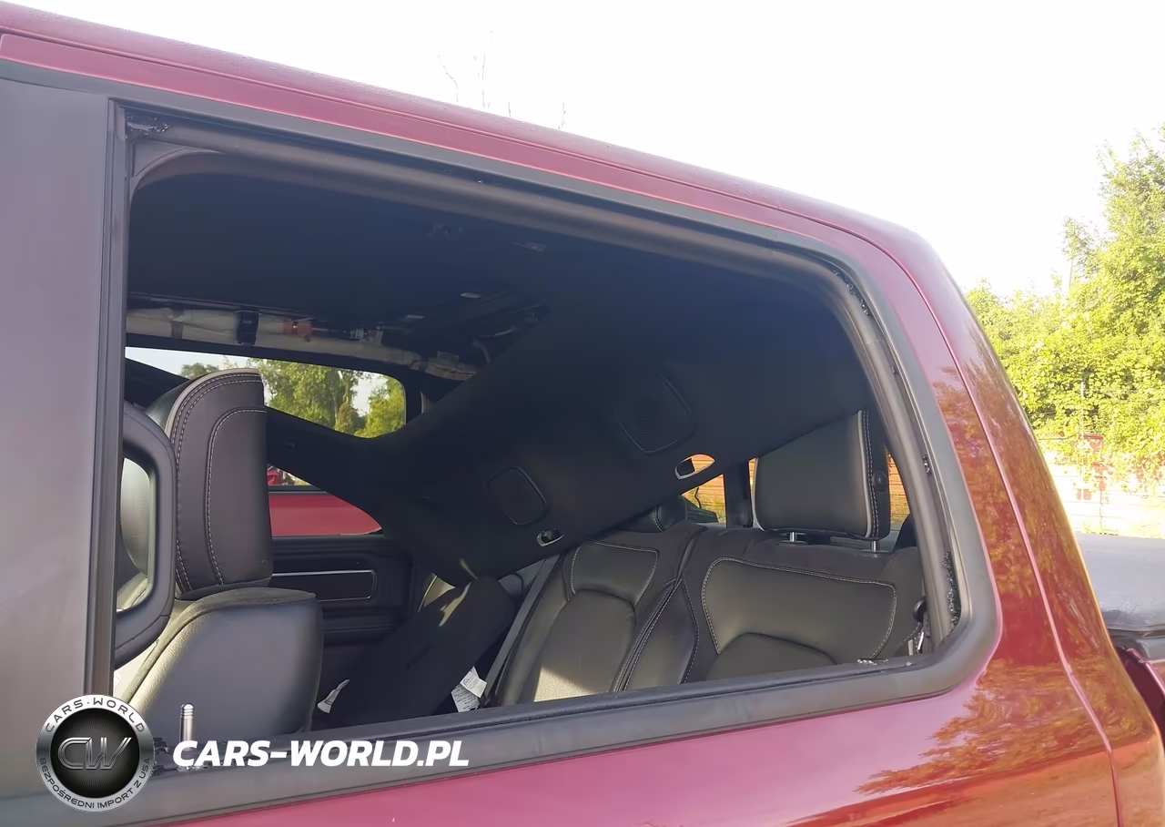 2019 Ram 1500 Laramie 4X4 5'7 Box VIN:1C6SRFJT9KN807852 - 17