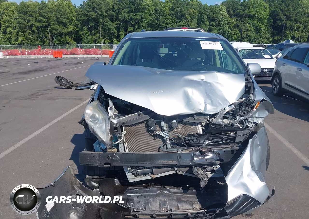 2020 Toyota Sienna Le VIN:5TDKZ3DC1LS022840 - 12