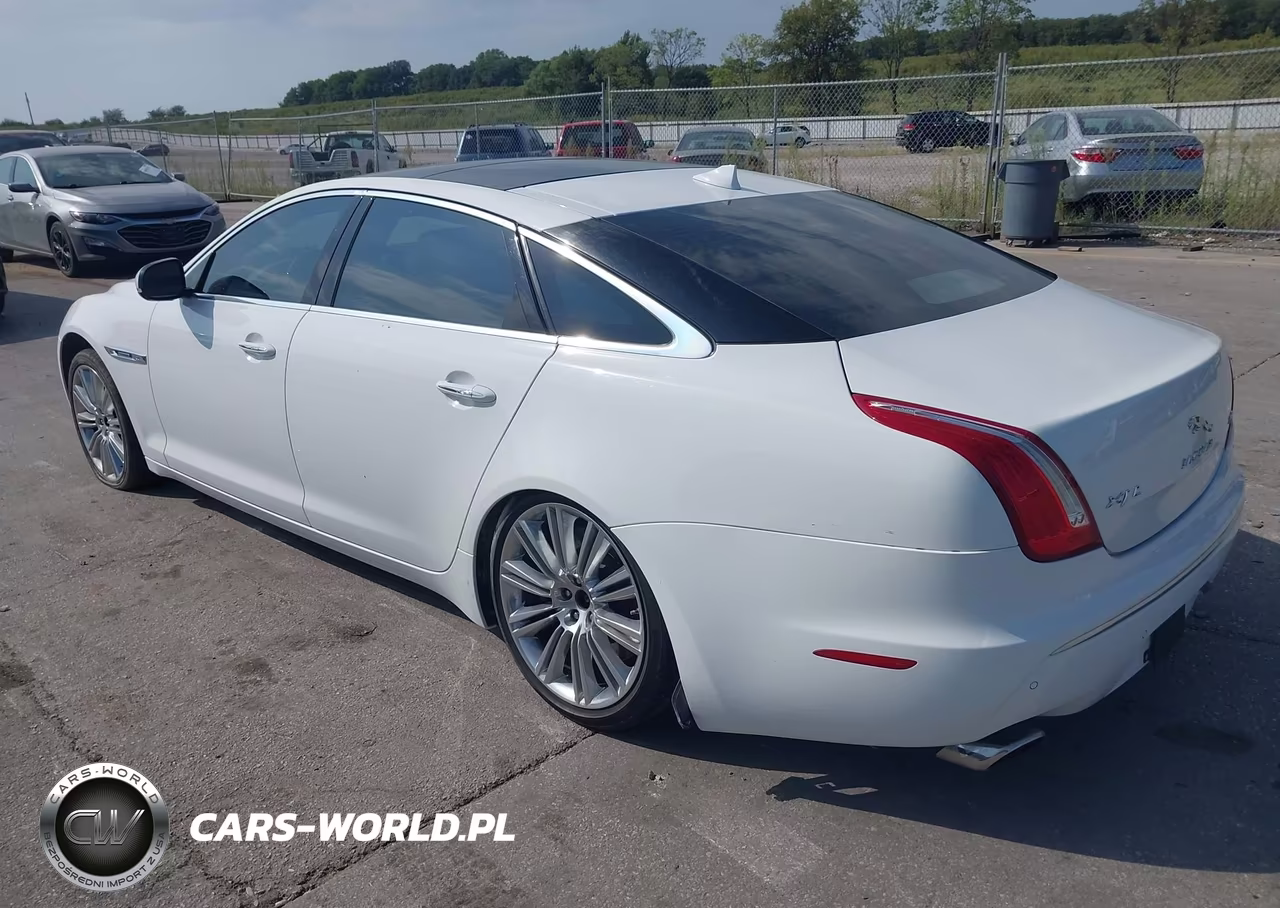 2013 Jaguar Xj Xjl Supercharged VIN:SAJWA2GE2DMV41636 - 3