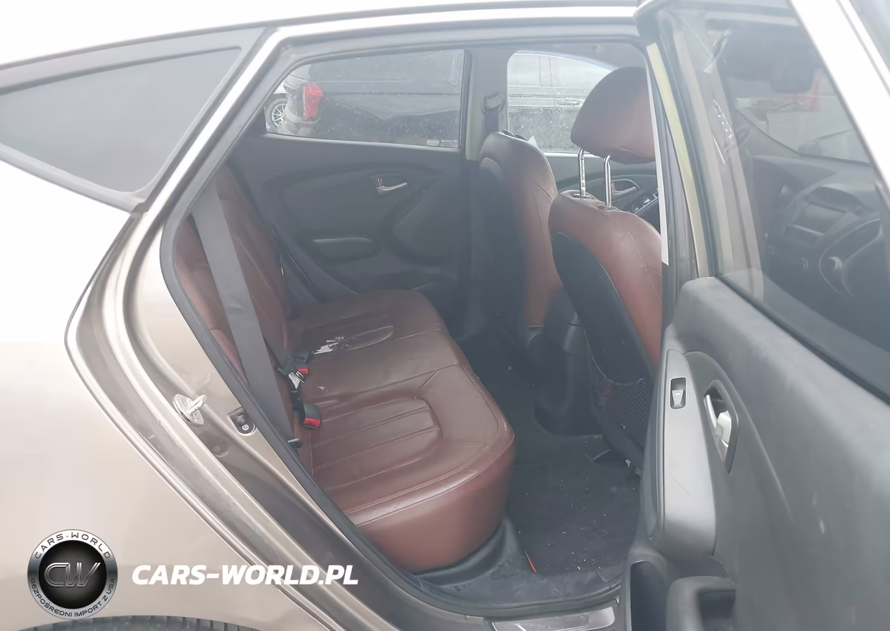 2010 Hyundai Tucson Limited VIN:KM8JU3AC3AU074473 - 8