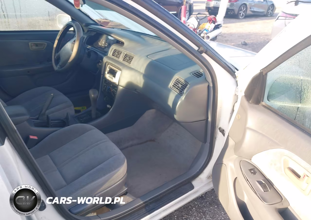 2000 Toyota Camry Ce VIN:4T1BG22K3YU950433 - 5