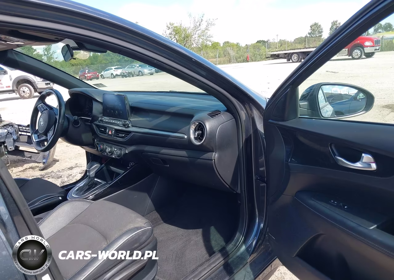 2021 Kia Forte Gt-Line VIN:3KPF34AD9ME398901 - 5
