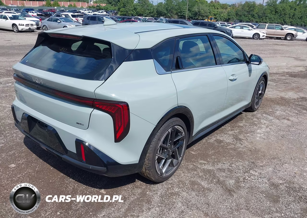 2026 Kia K4 Gt-Line VIN:3KPFU5DE2TE347245 - 4