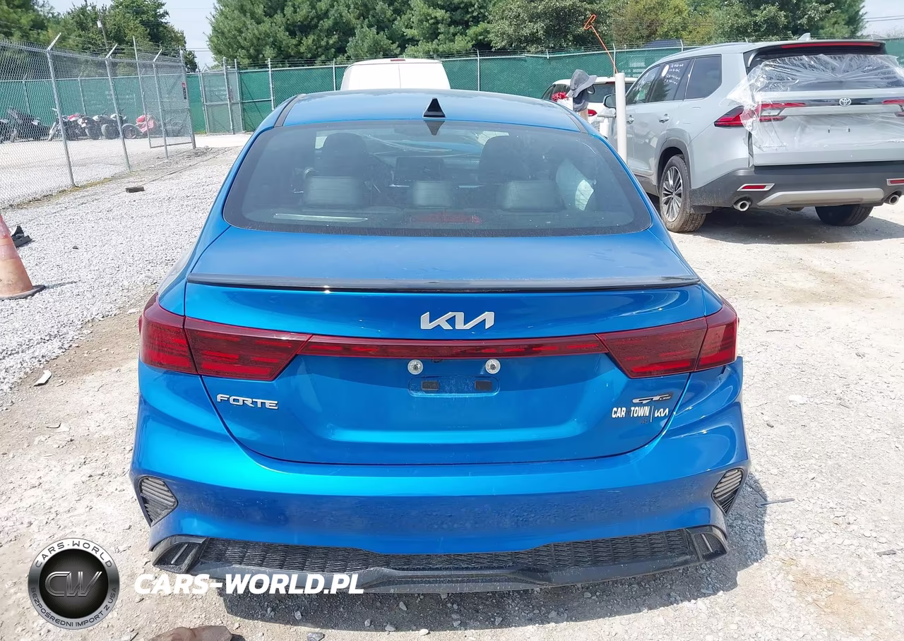 2023 Kia Forte Gt-Line VIN:3KPF54AD8PE533350 - 17
