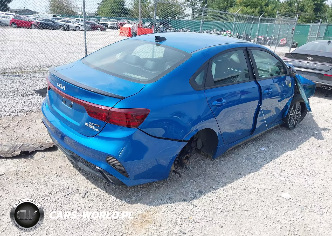 2023 Kia Forte Gt-Line VIN:3KPF54AD8PE533350 - 4
