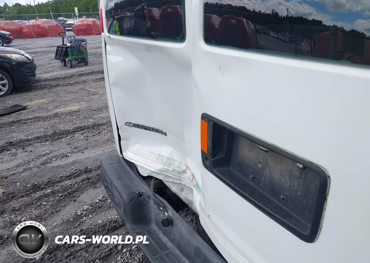 2008 Chevrolet Express Work Van VIN:1GCFG15XX81195421 - 13