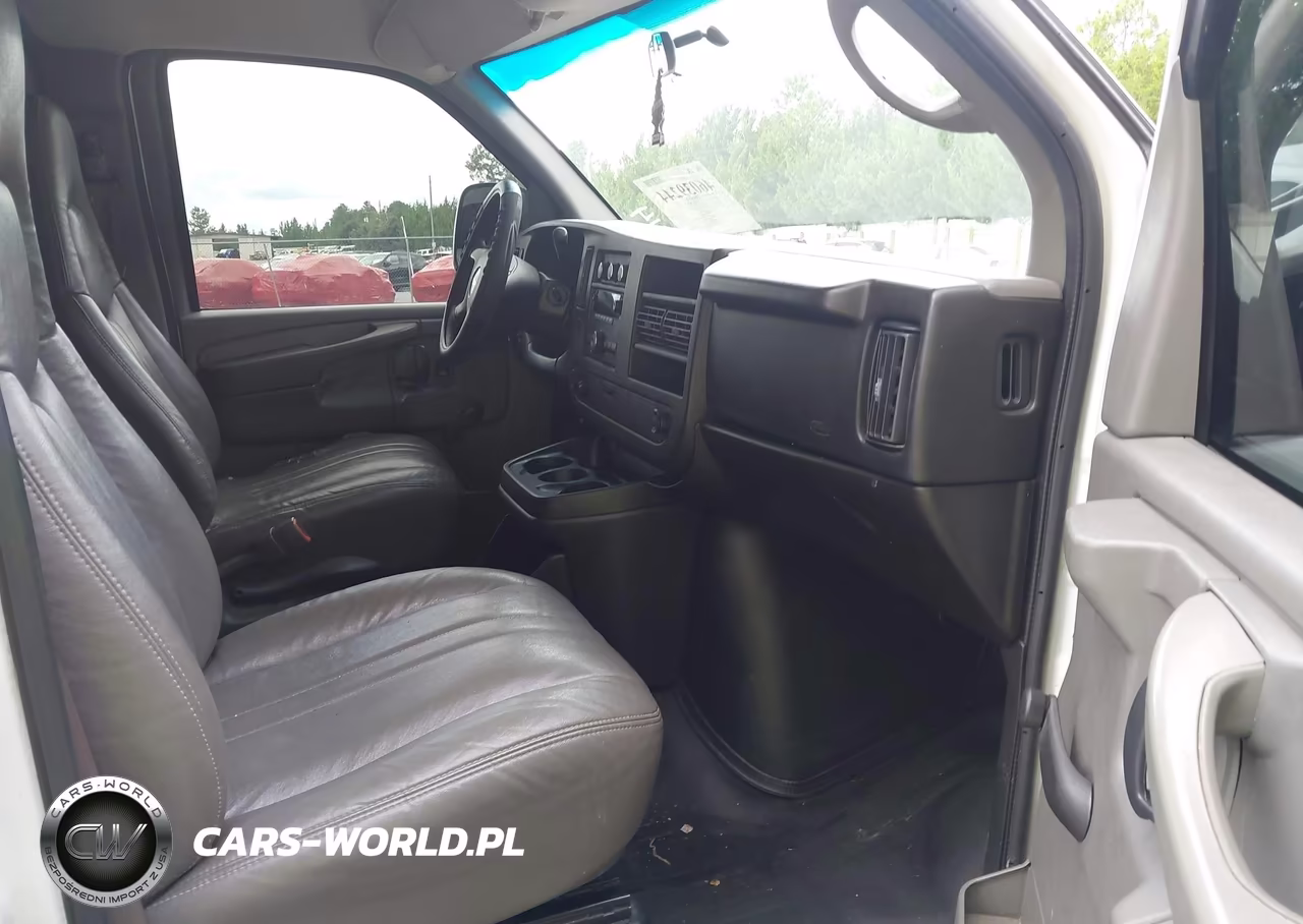2008 Chevrolet Express Work Van VIN:1GCFG15XX81195421 - 5