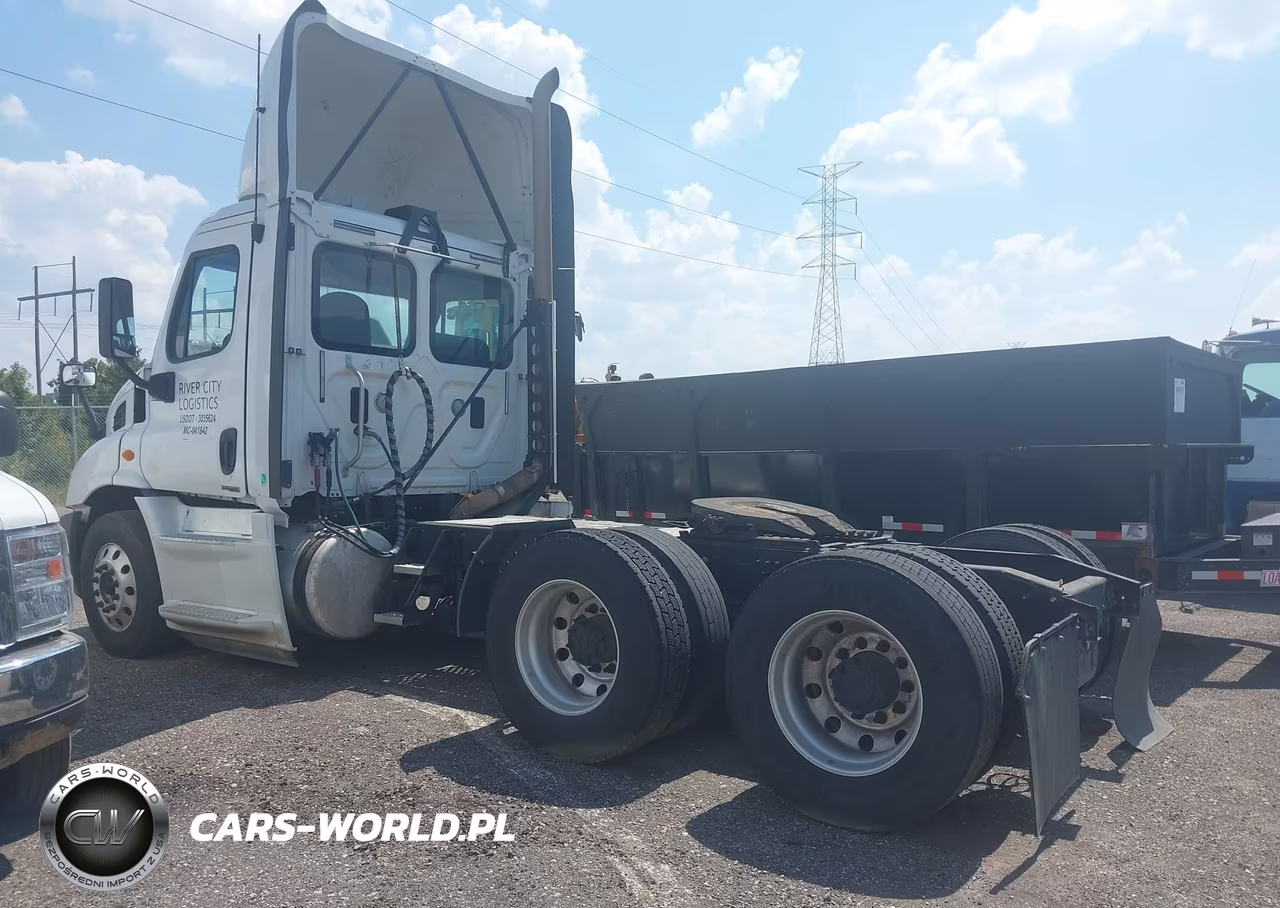 2014 Freightliner Cascadia 113 VIN:3AKJGBDV4ESFZ2123 - 17
