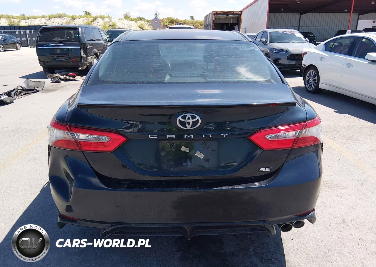 2018 Toyota Camry Se VIN:4T1B11HK0JU634125 - 17