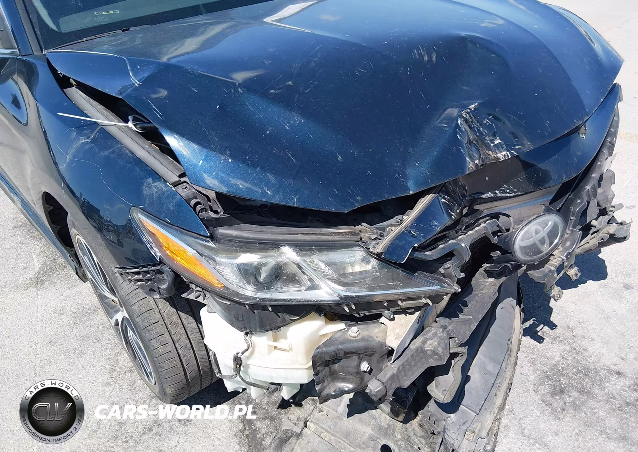 2018 Toyota Camry Se VIN:4T1B11HK0JU634125 - 18