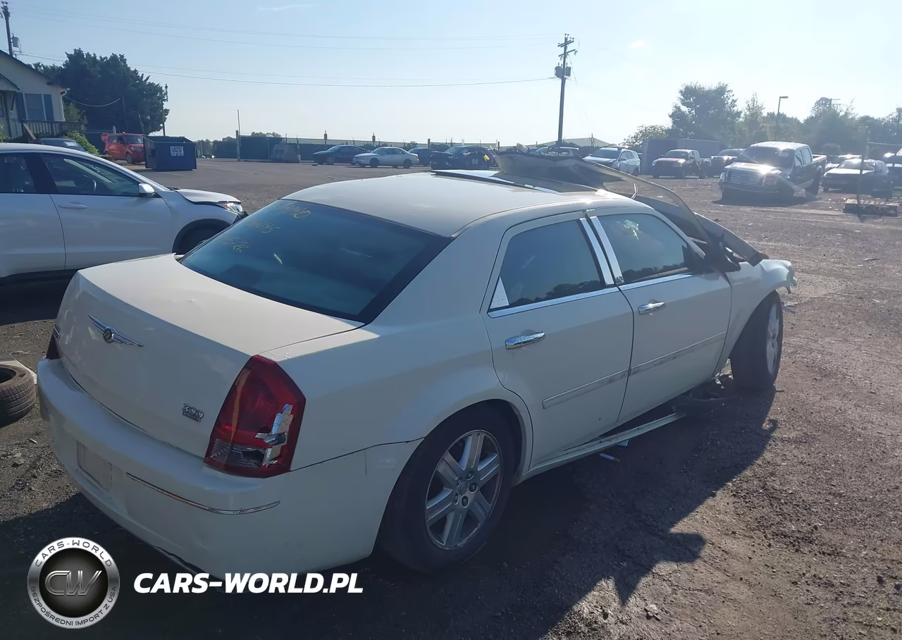 2006 Chrysler 300 Touring VIN:2C3KK53G76H386045 - 4