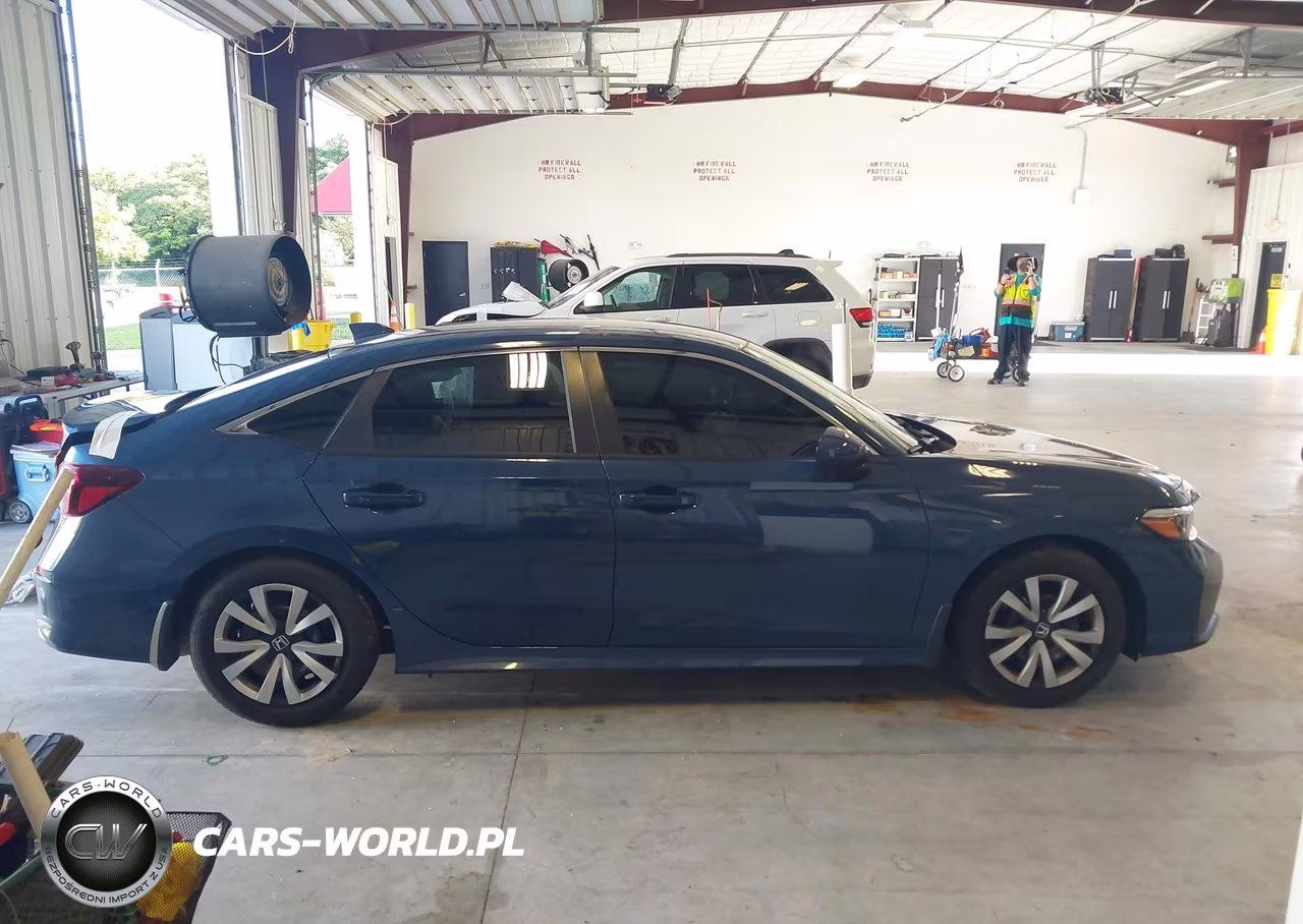 2026 Honda Civic Lx VIN:2HGFE2F24TH572965 - 13