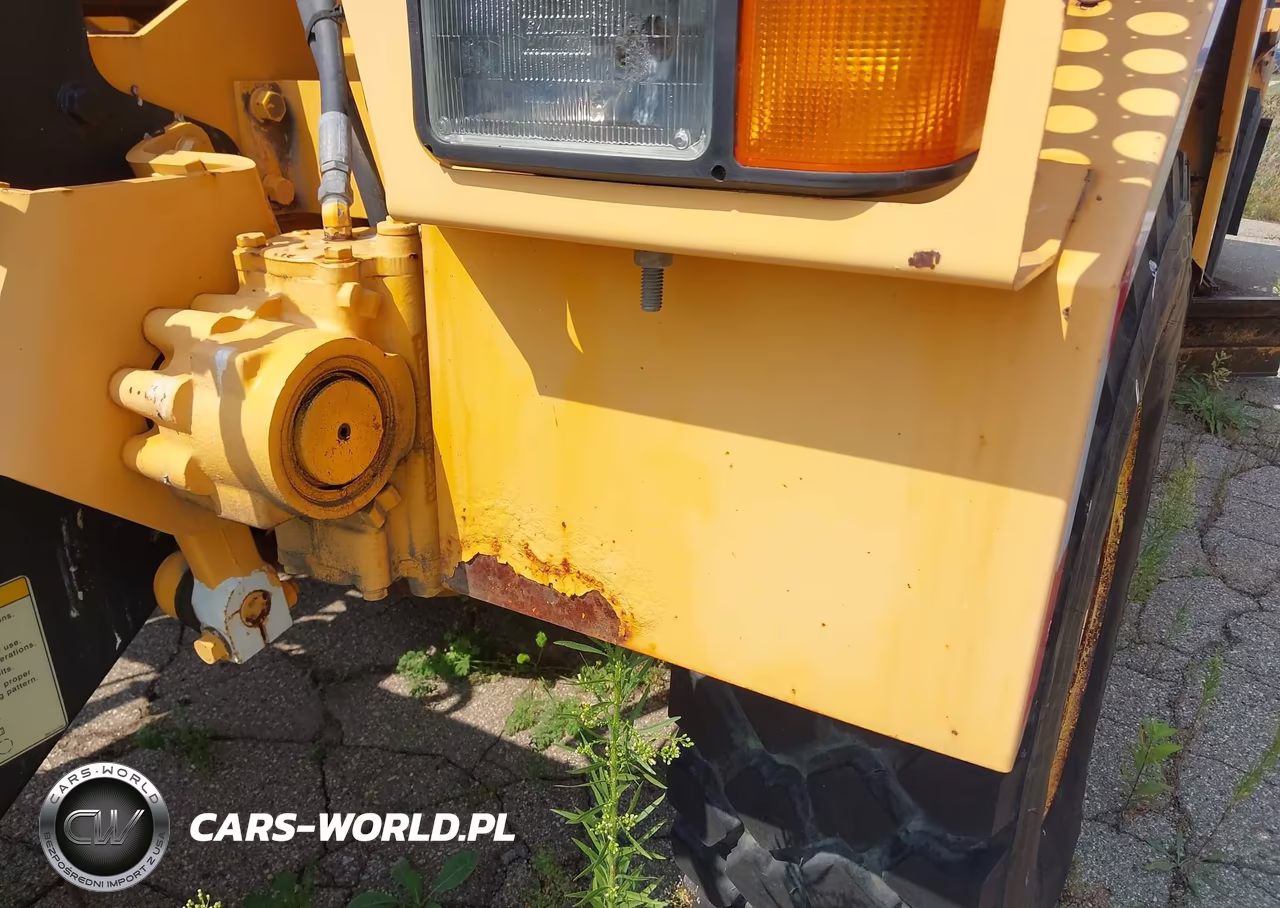 2007 Oshkosh Motor Truck Co. Chassis H VIN:10TBFAP107S090658 - 11